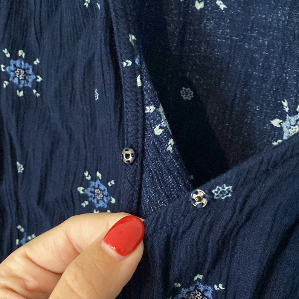 Flowy Work Shirt - Picture 5 of 5